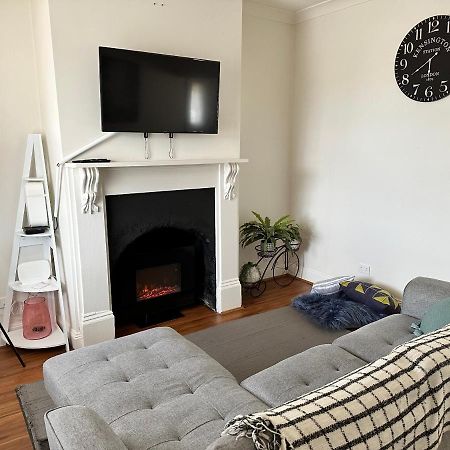 Cornelias Cottage Mount Gambier Central Esterno foto
