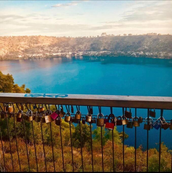 Cornelias Cottage Mount Gambier Central Esterno foto